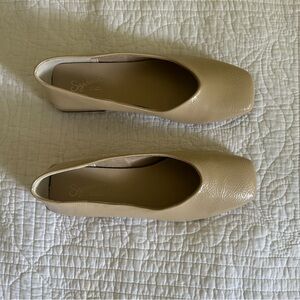 Seychelles Tan Flats